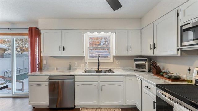 1707 10th Avenue SE, Saint Cloud, MN 56304