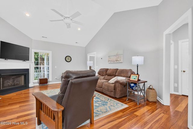 4152 Sheffield Place SE, Southport, NC 28461