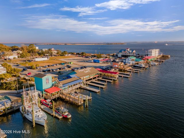 4152 Sheffield Place SE, Southport, NC 28461