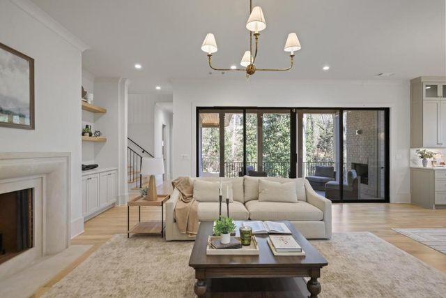 3568 Cloudland NW Drive, Atlanta, GA 30327