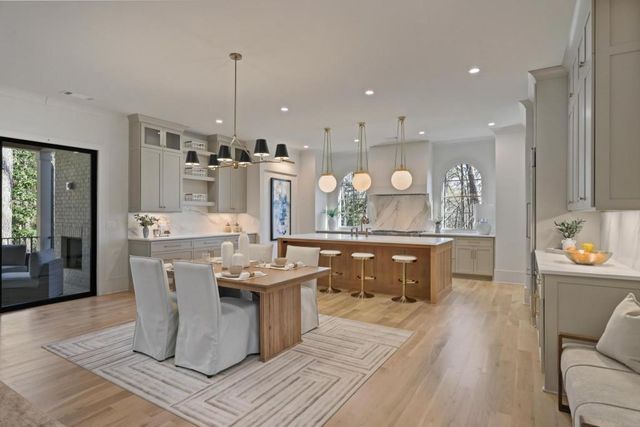 3568 Cloudland NW Drive, Atlanta, GA 30327