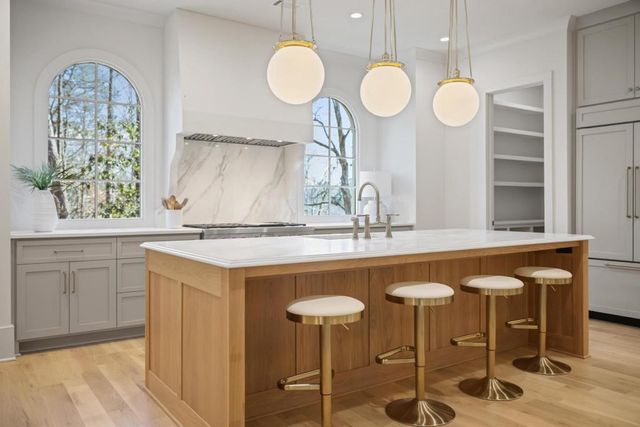 3568 Cloudland NW Drive, Atlanta, GA 30327