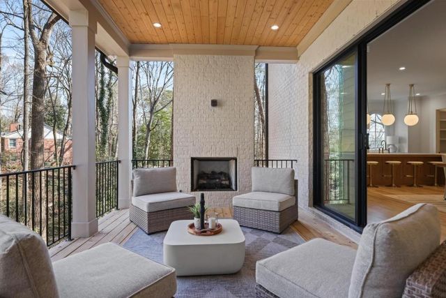 3568 Cloudland NW Drive, Atlanta, GA 30327