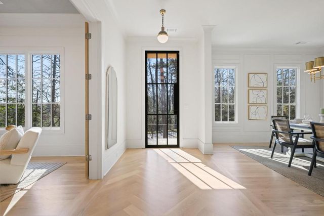 3568 Cloudland NW Drive, Atlanta, GA 30327