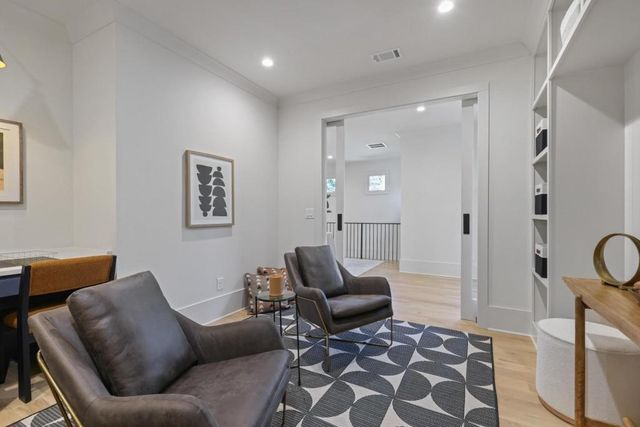 3568 Cloudland NW Drive, Atlanta, GA 30327