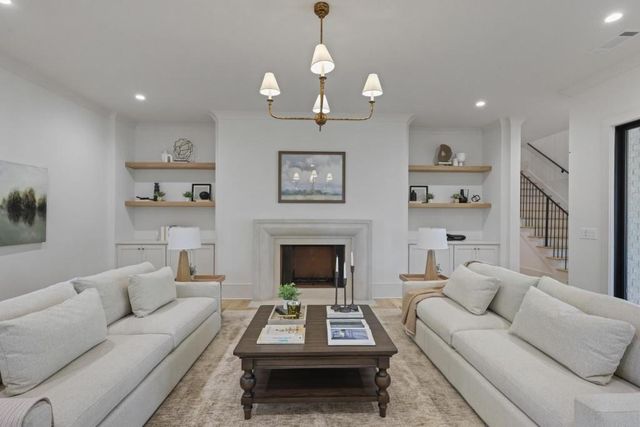 3568 Cloudland NW Drive, Atlanta, GA 30327