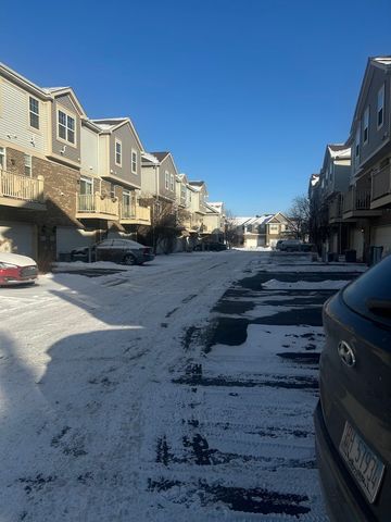 2995 Henley Lane 2995, Naperville, IL 60540