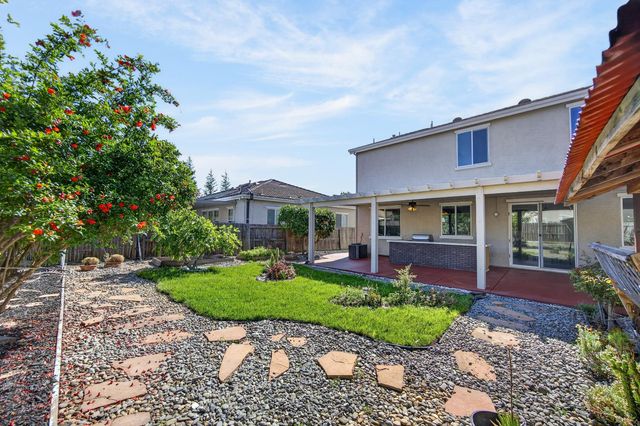 9837 LOIS STILTNER Ct, Elk Grove, CA 95624