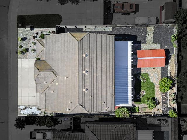 9837 LOIS STILTNER Ct, Elk Grove, CA 95624