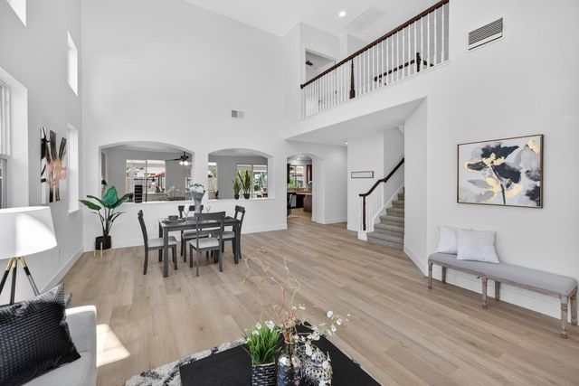 9837 LOIS STILTNER Ct, Elk Grove, CA 95624