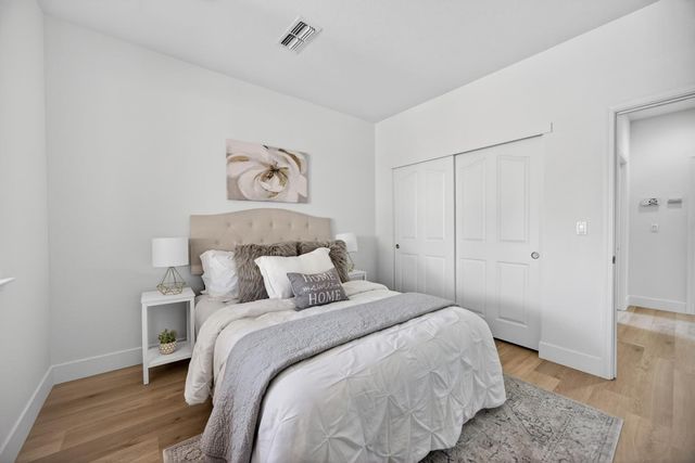 9837 LOIS STILTNER Ct, Elk Grove, CA 95624
