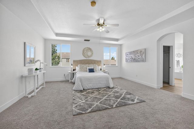 9837 LOIS STILTNER Ct, Elk Grove, CA 95624