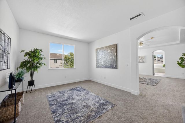 9837 LOIS STILTNER Ct, Elk Grove, CA 95624