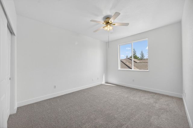 9837 LOIS STILTNER Ct, Elk Grove, CA 95624