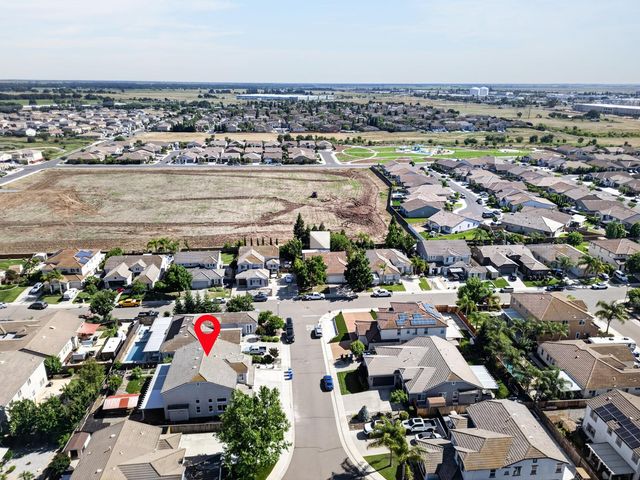 9837 LOIS STILTNER Ct, Elk Grove, CA 95624