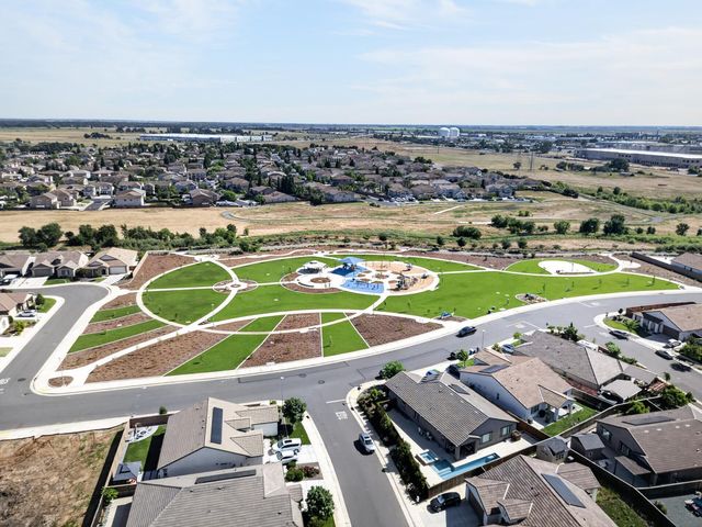9837 LOIS STILTNER Ct, Elk Grove, CA 95624