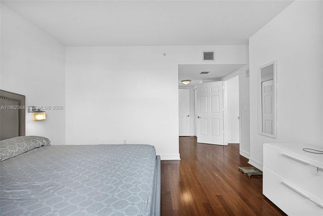 2030 S Douglas Rd 703, Coral Gables, FL 33134