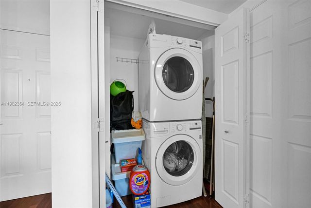 2030 S Douglas Rd 703, Coral Gables, FL 33134