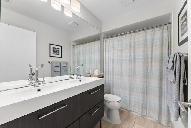 842 Club Dr 842, Palm Beach Gardens, FL 33418