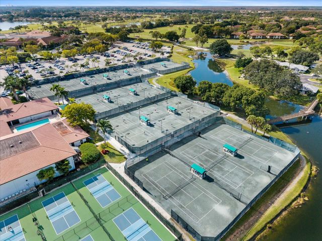842 Club Dr 842, Palm Beach Gardens, FL 33418