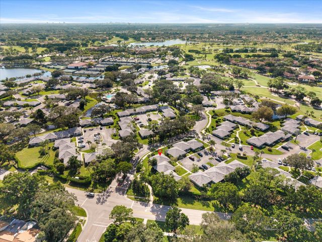 842 Club Dr 842, Palm Beach Gardens, FL 33418