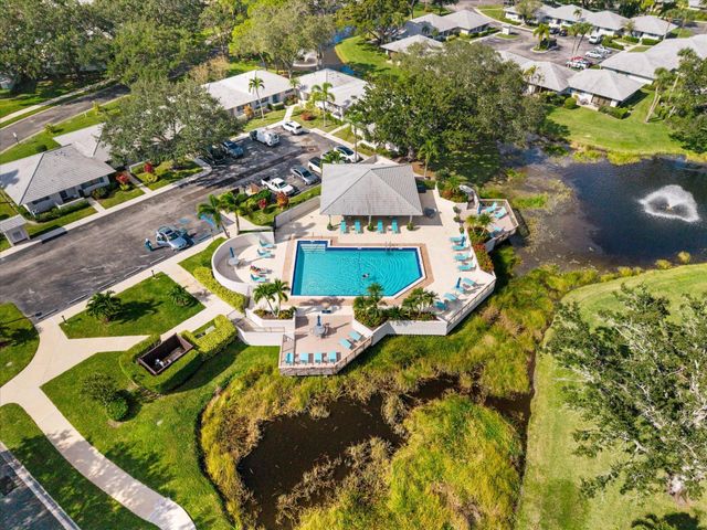 842 Club Dr 842, Palm Beach Gardens, FL 33418