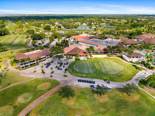 842 Club Dr 842, Palm Beach Gardens, FL 33418