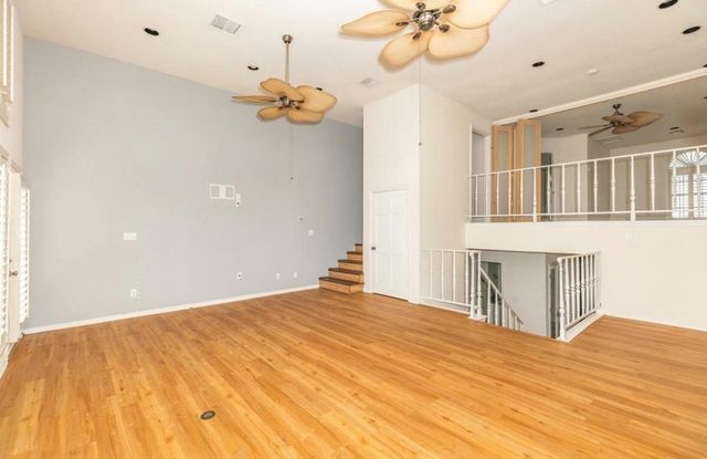 411 Sailfish Avenue 102, Freeport, TX 77541