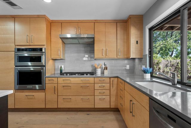 4411 Bilboa DR, Austin, TX 78759