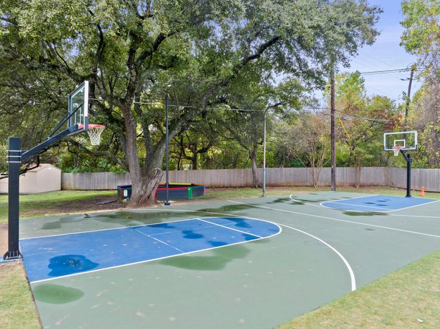 4411 Bilboa DR, Austin, TX 78759