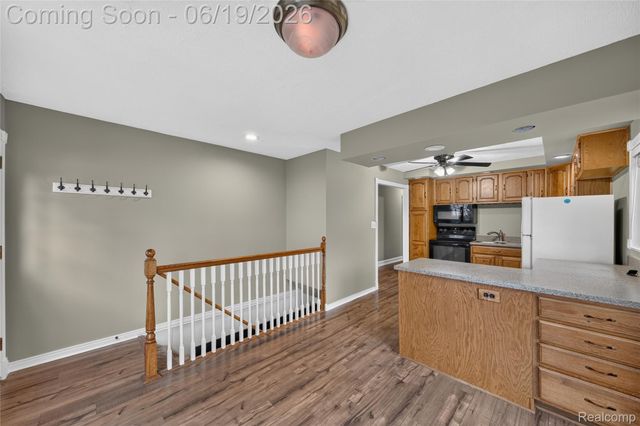 778 Manzano Drive, Wolverine Lake Village, MI 48390