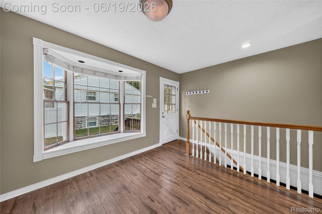 778 Manzano Drive, Wolverine Lake Village, MI 48390