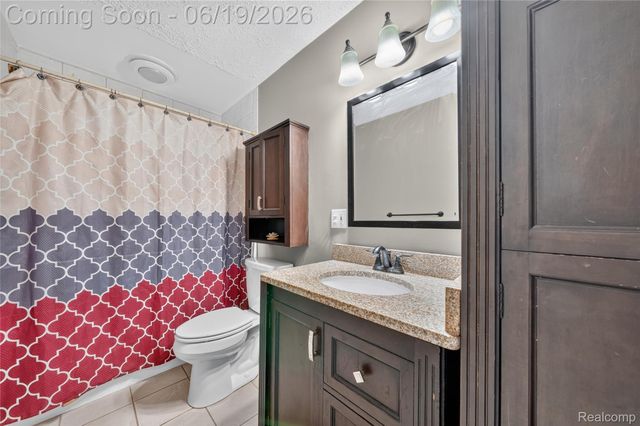 778 Manzano Drive, Wolverine Lake Village, MI 48390