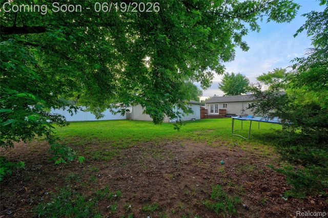 778 Manzano Drive, Wolverine Lake Village, MI 48390