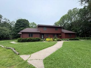 103 SUMMERS CIRCLE #103, Kewaunee, WI 54216