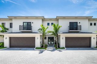 1036 NE 33rd Street 1036, Oakland Park, FL 33334