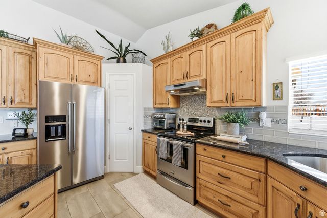 6577 S HIGH BLUFF DR, West Valley City, UT 84118