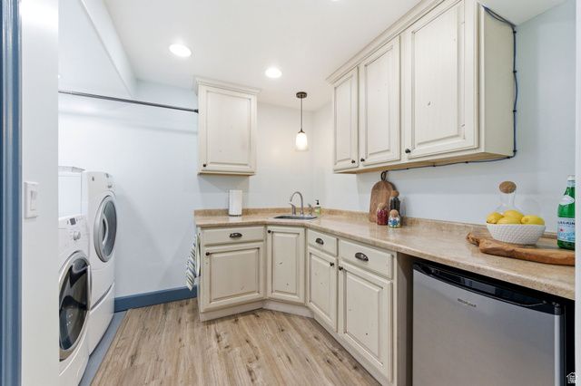 6577 S HIGH BLUFF DR, West Valley City, UT 84118