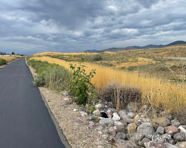 6577 S HIGH BLUFF DR, West Valley City, UT 84118