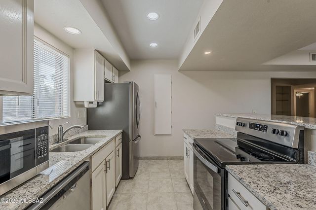 1550 S San Carla, Green Valley, AZ 85614