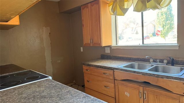 9010 Imogene Street A, Houston, TX 77036