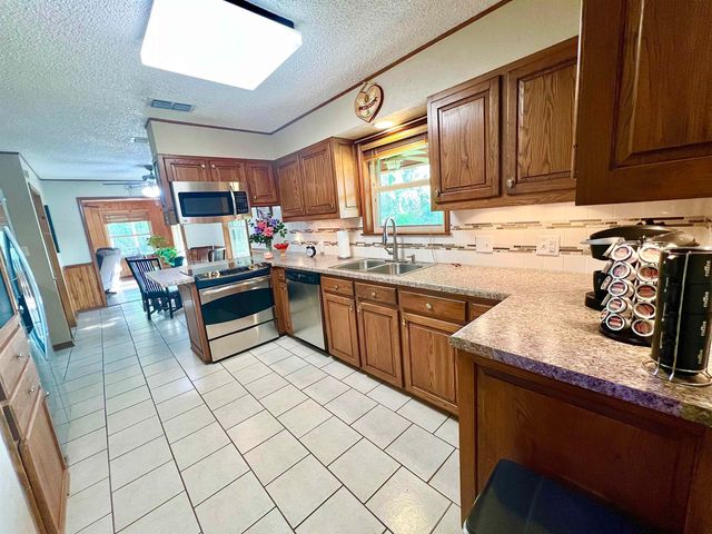 442 CR 1081, Carthage, TX 75633