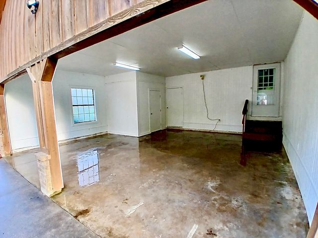 442 CR 1081, Carthage, TX 75633