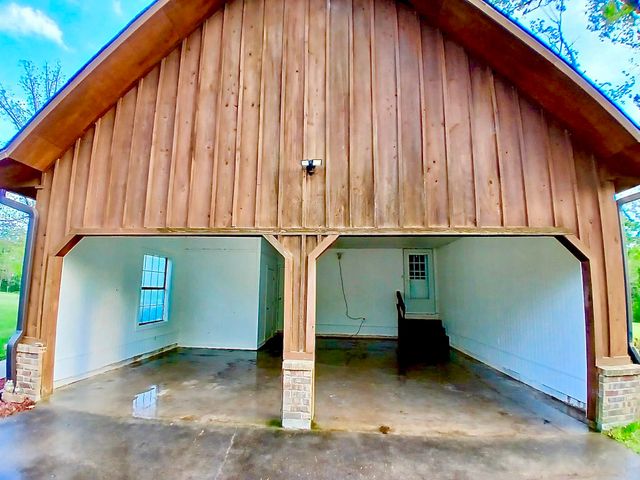 442 CR 1081, Carthage, TX 75633