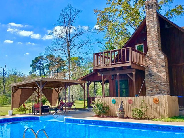 442 CR 1081, Carthage, TX 75633