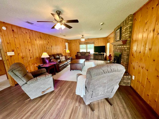 442 CR 1081, Carthage, TX 75633