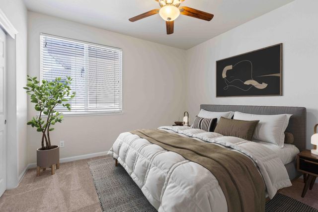 3913 Bayview Dr, Modesto, CA 95355