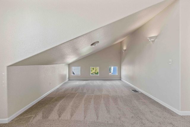 3913 Bayview Dr, Modesto, CA 95355