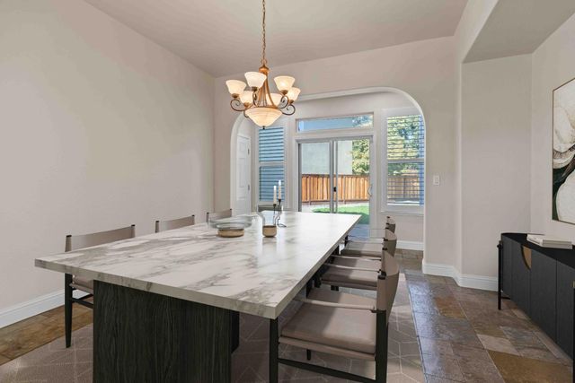 3913 Bayview Dr, Modesto, CA 95355