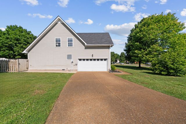 2622 Danbury Cir, Spring Hill, TN 37174
